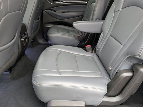 Used 2023 Buick Enclave Essence image 16