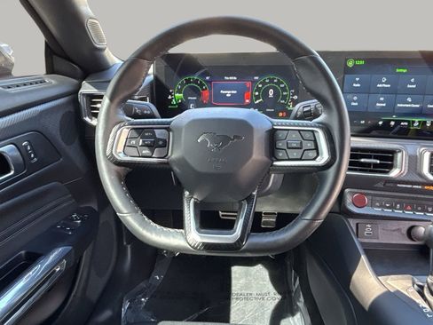 Used 2025 Ford Mustang Premium image 13