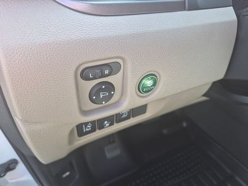Used 2023 Honda Ridgeline RTL image 12
