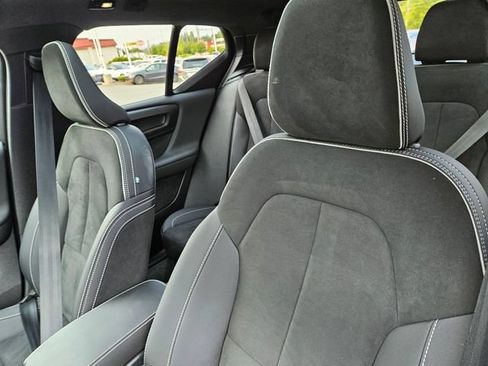 Used 2024 Volvo XC40 Recharge Ultimate w/ Protection Package Premier AWD/4WD image 18