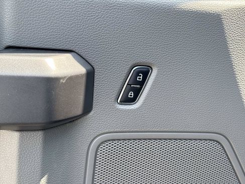 Used 2018 Ford F250 XLT AWD/4WD image 15