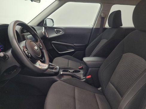 Used 2020 Kia Soul S FWD image 17