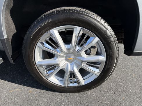 Used 2024 Chevrolet Silverado 1500 High Country w/ Technology Package image 20