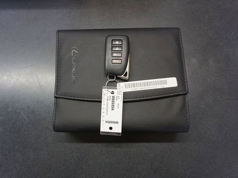 Used 2015 Lexus ES 350 w/ Luxury Package image 17