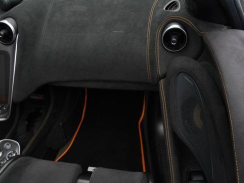 Used 2020 McLaren 600LT Spider RWD image 65