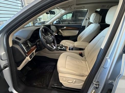 Used 2021 Audi Q5 2.0T Premium Plus image 11