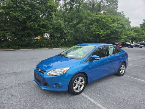 Used 2013 Ford Focus SE w/ Interior Protection Pkg FWD image 2