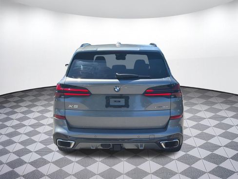 Used 2026 BMW X5 xDrive40i w/ M Sport Package AWD/4WD image 10