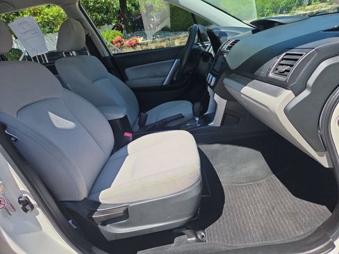 Used 2018 Subaru Forester 2.5i w/ Alloy Wheel Package AWD/4WD image 22