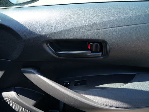 Used 2022 Toyota Corolla LE FWD image 21
