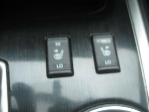 Used 2017 Nissan Pathfinder SV w/ SV Cold Weather Package image 30