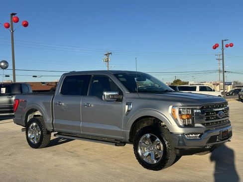 Used 2023 Ford F150 Lariat w/ Trailer Tow Package image 4