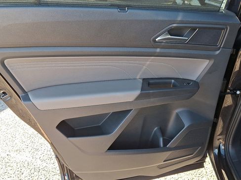 Used 2022 Volkswagen Atlas SEL image 19