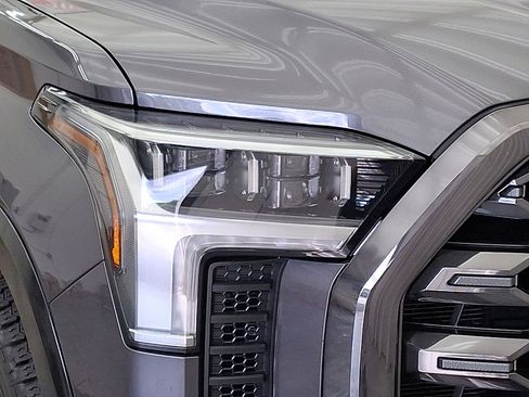 Used 2022 Toyota Tundra Platinum image 28