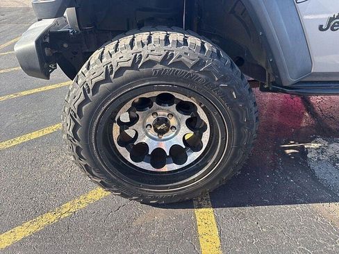 Used 2018 Jeep Wrangler Unlimited Sport S AWD/4WD image 18