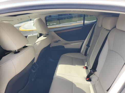 Certified 2025 Lexus ES 350 w/ Premium Package image 11