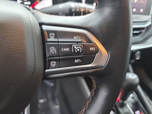 Certified 2022 Jeep Compass Limited image 25