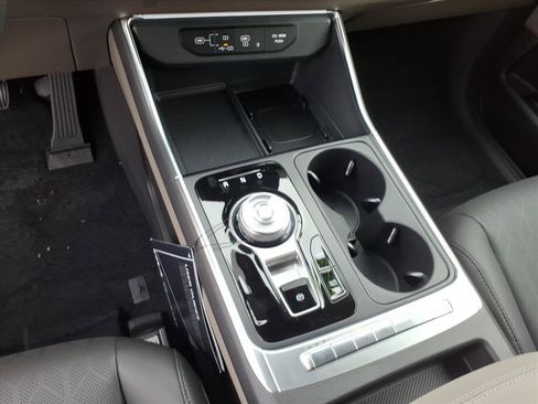 New 2026 Kia Carnival EX FWD image 19
