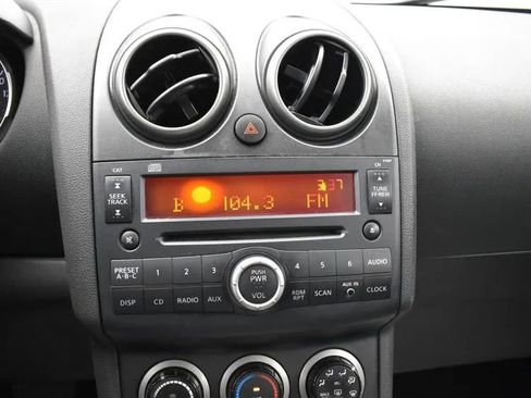 Used 2010 Nissan Rogue S w/ 360 Degree Value Pkg AWD/4WD image 28