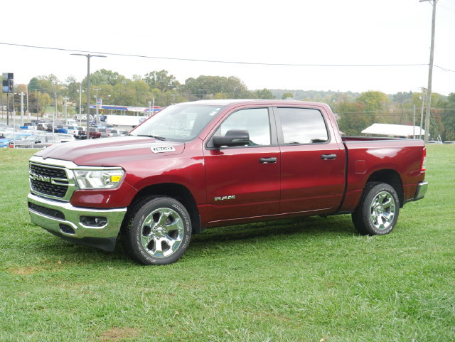 Used 2023 RAM 1500 Big Horn AWD/4WD image 3