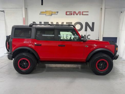 Used 2022 Ford Bronco Wildtrak AWD/4WD image 32