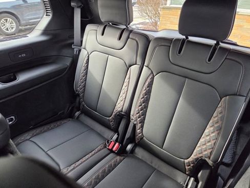 Used 2023 Jeep Grand Cherokee L Summit AWD/4WD image 16