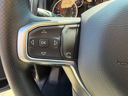 New 2026 RAM 1500 Express AWD/4WD image 17