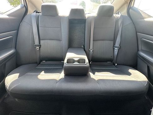 Used 2025 Nissan Altima 2.5 SV FWD image 27