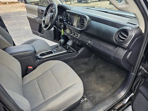 Used 2021 Toyota Tacoma SR image 15