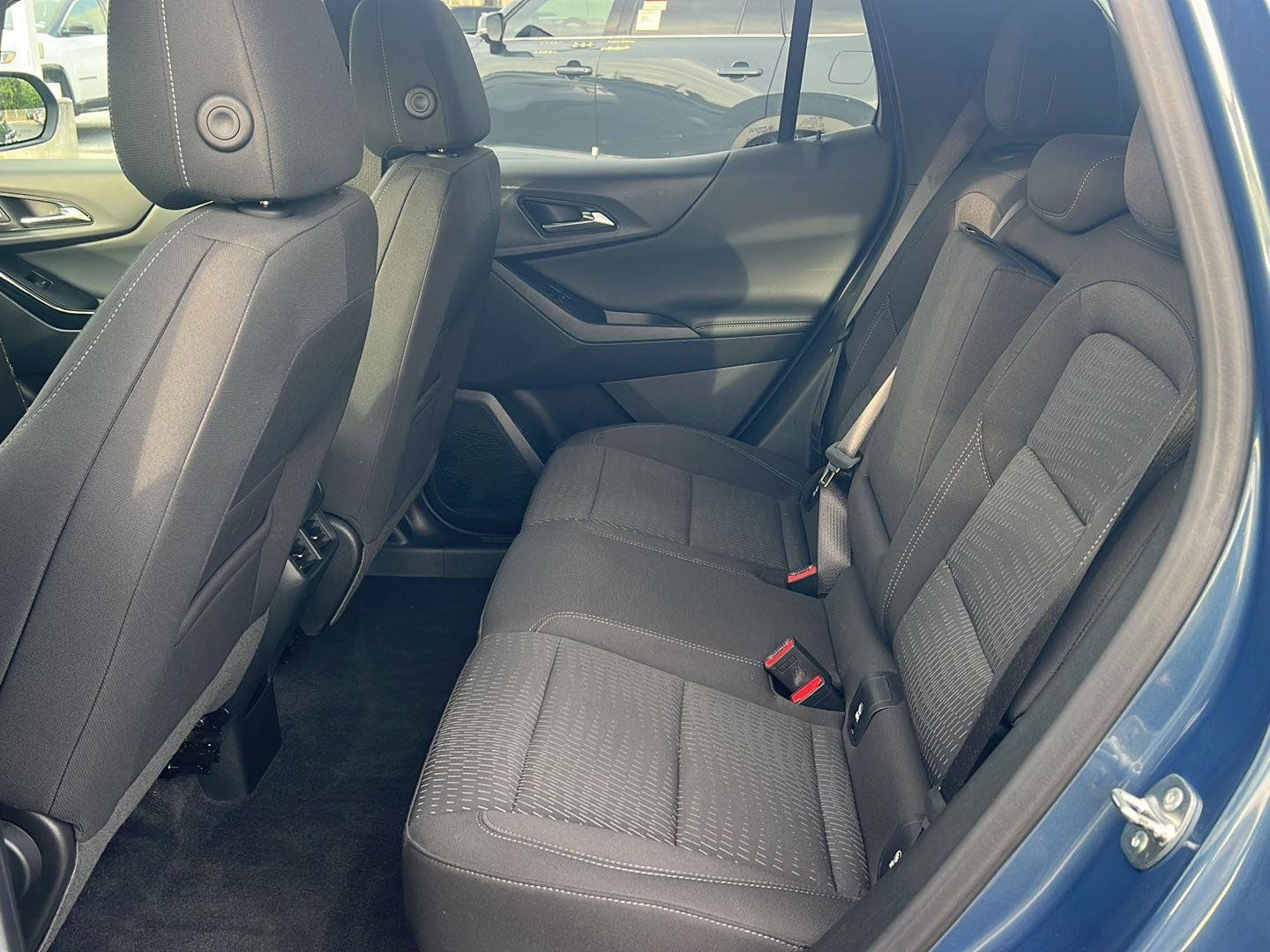 Used 2025 Chevrolet Equinox LT FWD image 11