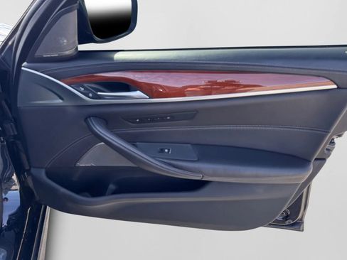 Used 2021 BMW M5 w/ Executive Package image 34