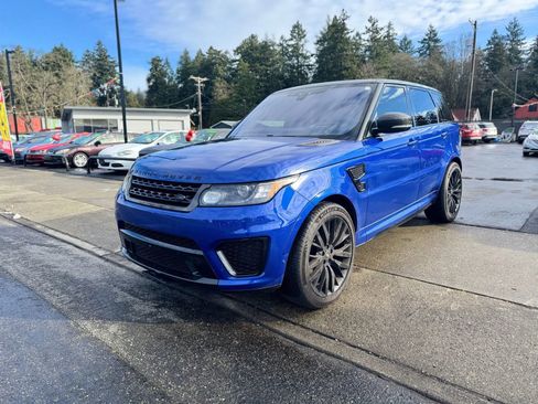 Used 2017 Land Rover Range Rover Sport SVR image 3