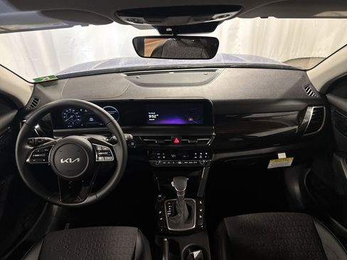 Certified 2025 Kia Seltos X-Line image 12