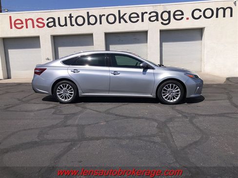 Used 2018 Toyota Avalon Limited w/ Carpet Mat Package FWD image 1