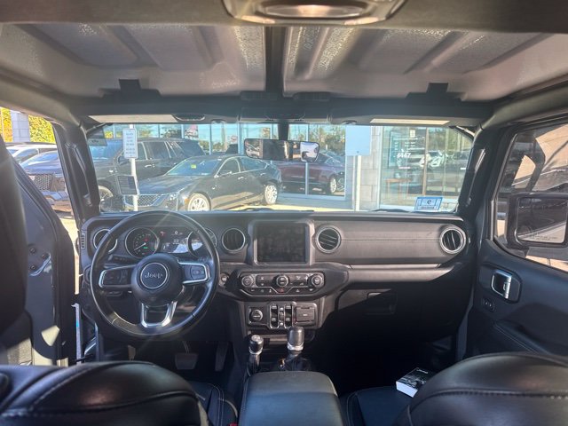 Used 2022 Jeep Wrangler Unlimited Sahara AWD/4WD image 16
