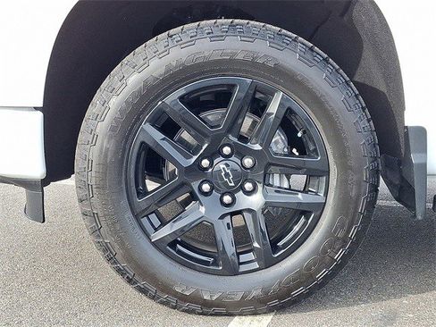 Certified 2024 Chevrolet Silverado 1500 RST image 12