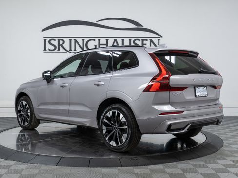 New 2026 Volvo XC60 B5 Plus w/ Climate Package image 7