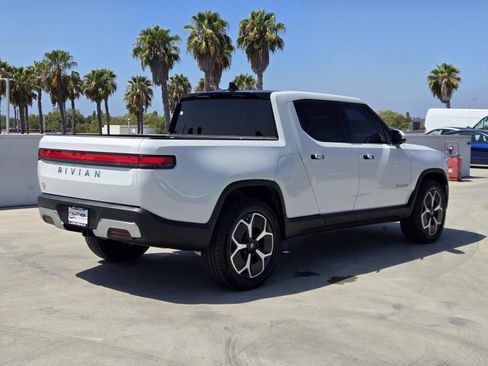 Used 2022 Rivian R1T Adventure AWD/4WD image 4