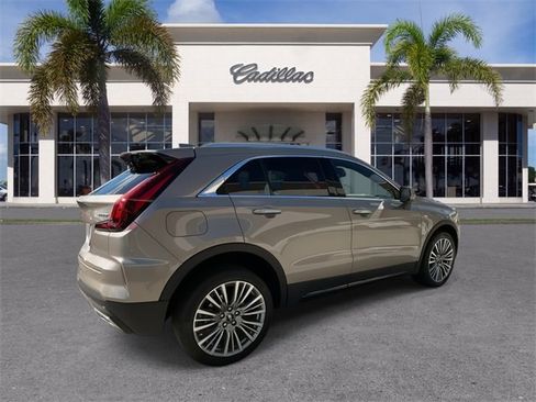 Certified 2024 Cadillac XT4 Premium Luxury image 14