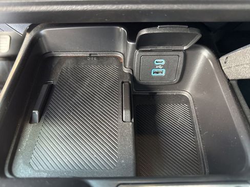 Used 2025 Ford Bronco Badlands AWD/4WD image 18