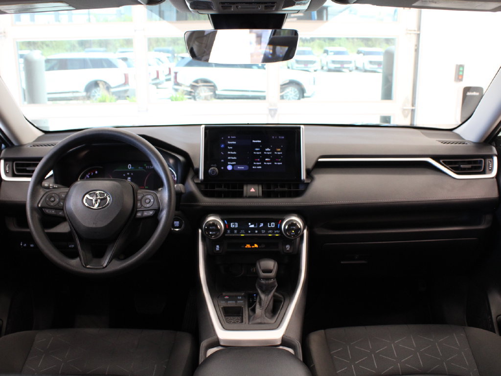 Used 2023 Toyota RAV4 XLE w/ Convenience Package FWD image 15