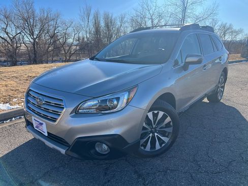 Used 2015 Subaru Outback 3.6R Limited image 4