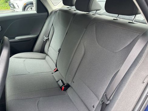 Used 2025 Kia K4 FWD image 18