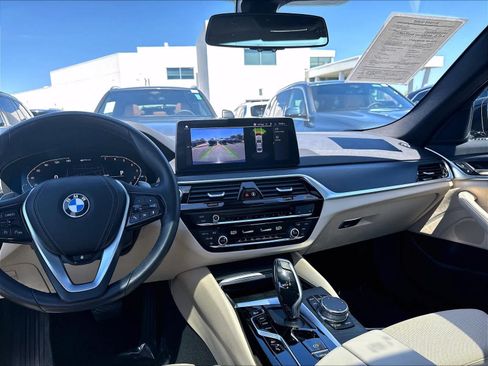 Used 2023 BMW 530e w/ Convenience Package RWD image 12