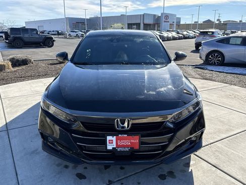 Used 2022 Honda Accord Sport image 3