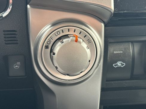 Used 2024 Toyota 4Runner SR5 Premium image 29