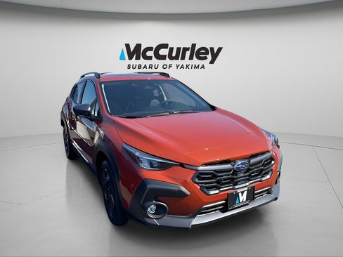Used 2025 Subaru Crosstrek 2.5i Limited w/ Crosstrek Mirror Package AWD/4WD image 4