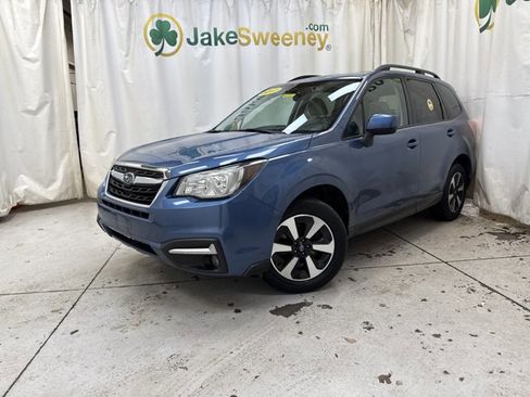 Used 2017 Subaru Forester 2.5i Premium image 4