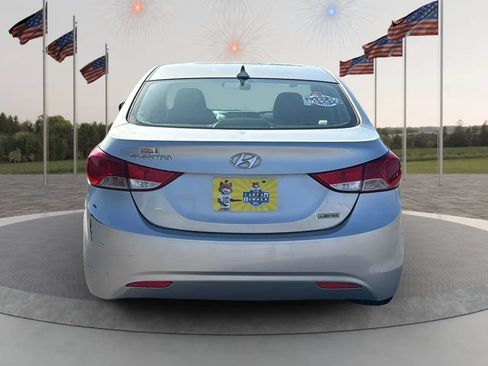 Used 2013 Hyundai Elantra Limited FWD image 4