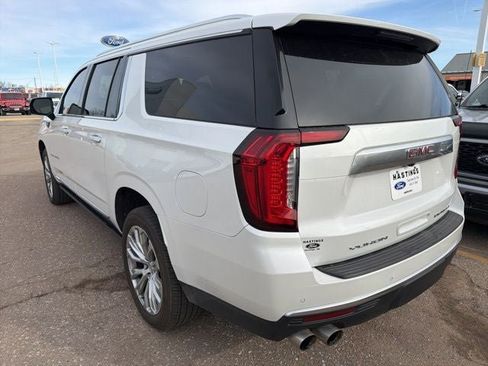 Used 2022 GMC Yukon XL Denali AWD/4WD image 7